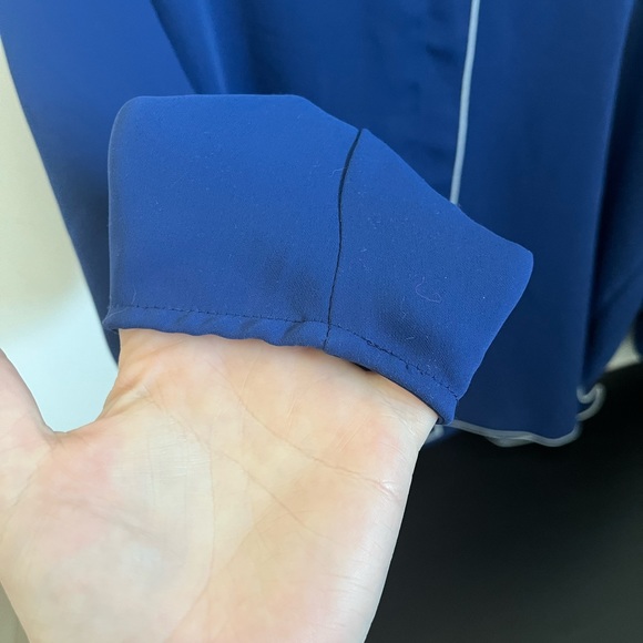 Long sleeve flowy blouse - Picture 4 of 4